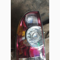 Toyota Tacoma the Two Side 2010-2012
