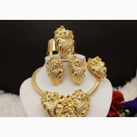 Quality Bold Gold Replica Custome Sets