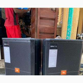 JBL SRX715 15 High-Power Two-Way Speaker, 3200W Peak Power