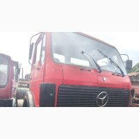 Mercedes-Benz 1617 With Auxiliary Cap and Chassis