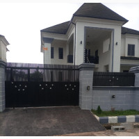 5bdrm Duplex in Dakwo District for sale