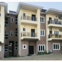4bdrm Townhouse / Terrace in Durumi for rent
