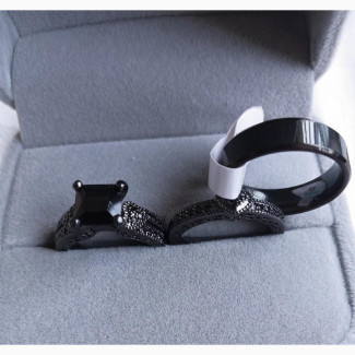 Stunning 18k Gold Plated and Titanium Steel Ring Set