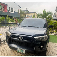 Toyota 4-Runner SR5 4X4 2013 Blue