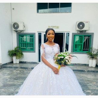 Affordable Bridal Gown and Wedding Cake Package