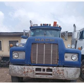 Used Mack Trailer With Double Axle