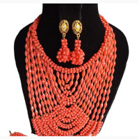 Stunning Beaded Necklace - Perfect for Any Outfit