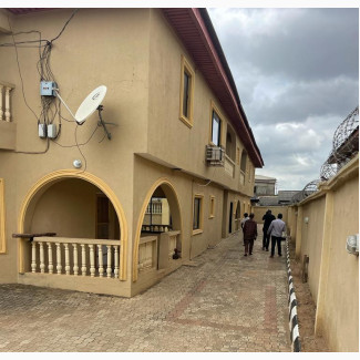Furnished 3bdrm Block of Flats in Iju-Ishaga for sale
