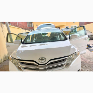 Toyota Venza V6 2010 Off white