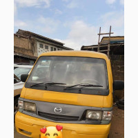 Mazda E2200 2003 Yellow