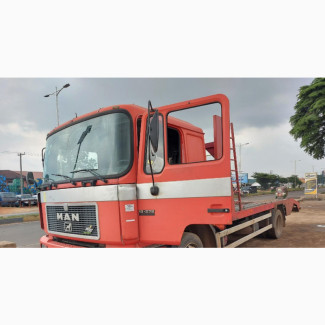 Clean MAN Diesel Truck 18-272