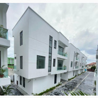 4bdrm Duplex in Lekki Phase 1 Lagos for sale