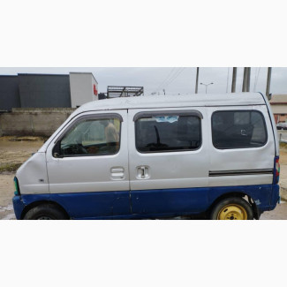Suzuki APV Minibus 2001 Silver