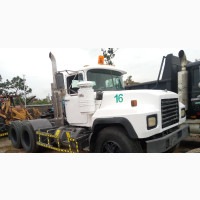 Mack Truck R. D. Twenty Four Valve
