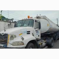 Mack Vision Fuel Truck/Tanker