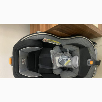 Chicco Child Car Seat - Great Condition