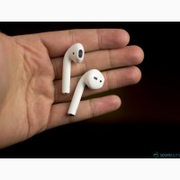 Apple Airpods 2 with Wireless Charging Box - Brand New