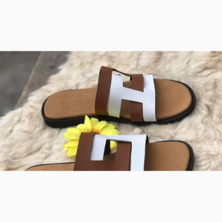 Amopsy Footwear