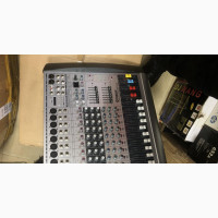 Yamaha 12 Channels Mixer