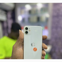 Apple iPhone 11 64 GB White - Neatly Used