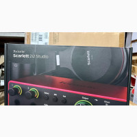 Focusrite Scarlett 2i2 Studio 4th Gen Audio Interface Bundle