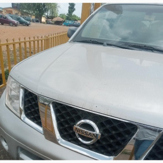 Nissan Pathfinder 2006 Silver