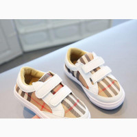 Burberry Design Sneakers