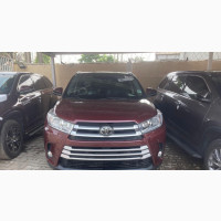Toyota Highlander XLE 4x4 V6 (3.5L 6cyl 8A) 2017