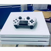 Grade a London Used Ps4 Pro ITB With 1pad