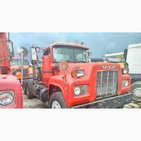 Mack R Model Tractor Head for Sale