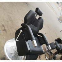 Imported Executive Top Quality Barber/Saloon Rolling Chair