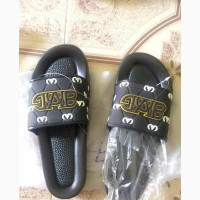 Slides / Slippers