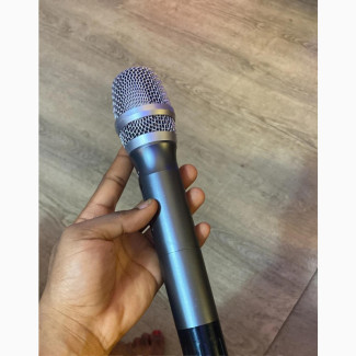 Glorik Wireless Mic for Outstanding Live Performances