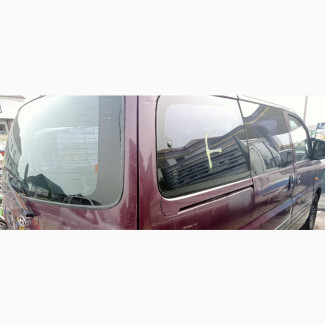 Hyundai Starex 2004 Red