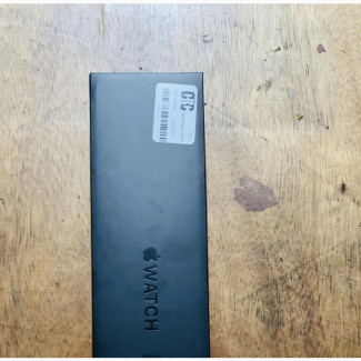 Apple Watch Series 6 GPS, 40mm Space Gray Aluminum Case