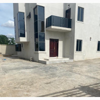 4bdrm Duplex in Dollar Estate, Jericho for sale