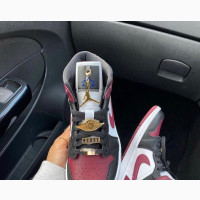 Air Jordan 1 Mid “Black/Maroon” SNEAKERS