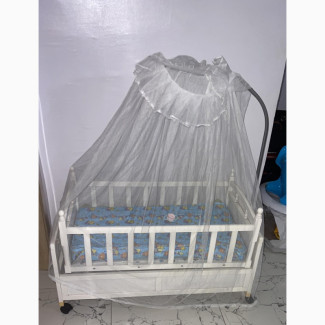 Graco Baby Cot with Mosquito Net