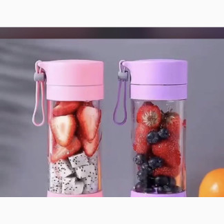 USB Rechargeable Fruit Blender - Portable and Convenient