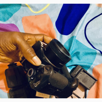 DLSR Camera