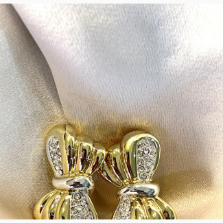 Stunning Bow Earrings - Unisex