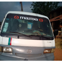 Mazda E2000 2001 White