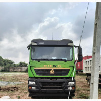 HOWO TIPPER With 12tyres