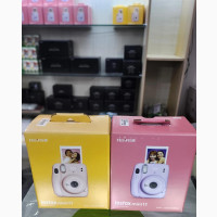 Fujifilm Instant Mini 11