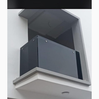 Stainless Rail (Black Glass)