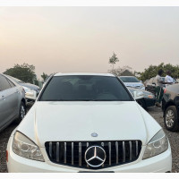 Mercedes-Benz C300 2008 White Sedan