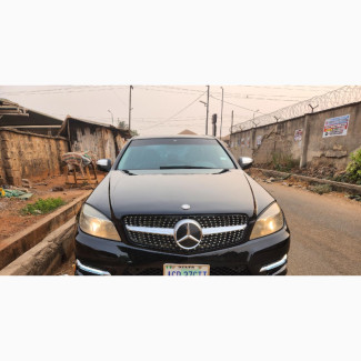 Mercedes-Benz C300 2010 Black