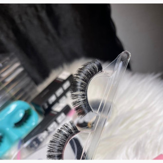 Get Beautiful Lashes with D Lashes