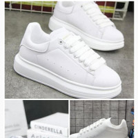 Fashionable Alexander McQueen Sneakers