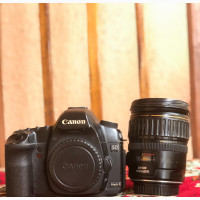 Canon 5d Mark 2 With 28 to 135 Lens for Sale